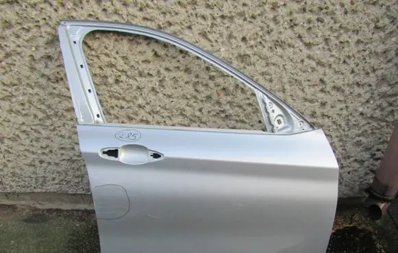 BMW X1 F48 F49 Front door 7339358