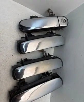 Audi A6 S6 C5 4B Front door exterior handle 4B1837885 4B0839885