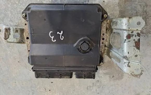 Toyota Yaris Engine control unit/module 896610D310 MB2751002494