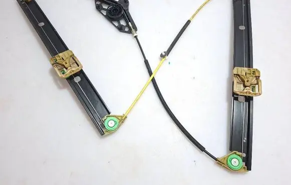 Skoda Octavia Mk3 (5E) Front window lifting mechanism without motor 5E0837462B 7100104 1021C05537105