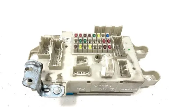 Toyota Land Cruiser (J120) Fuse box set 07116A13
