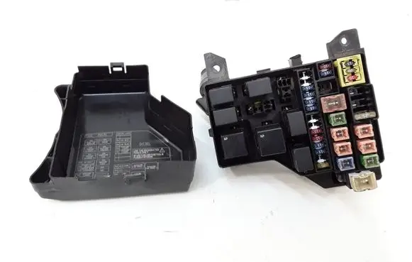 Volvo S40, V40 Fuse module