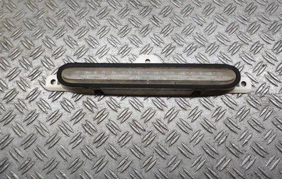 Ford Focus Third/center stoplight 9S4313A