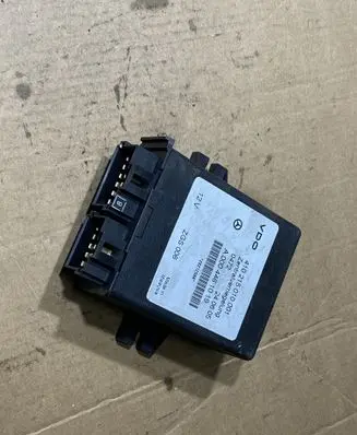 Mercedes-Benz Sprinter W906 Door central lock control unit/module A0004461019 0004461019