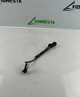 Ford Focus Windshield washer spray nozzle JX7B17666A