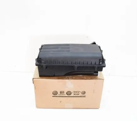 Audi Q3 F3 Air filter box 5Q0129607BB
