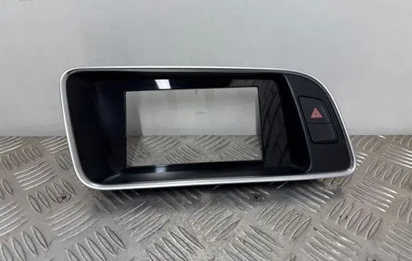 Audi Q5 SQ5 Radio/GPS head unit trim 8R1857186R