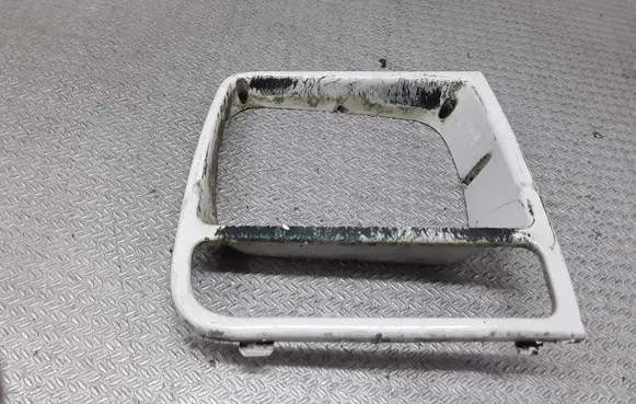 Jeep Cherokee Under headlight/headlamp trim 55055138