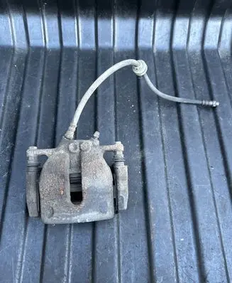 Mercedes-Benz Citan W415 Front brake caliper 820102055 1080077