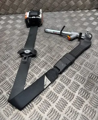 Nissan Qashqai Front seatbelt 3063559 501X02R13F 309391799