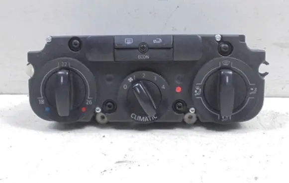 Volkswagen Golf V Air conditioning/heating control unit 747309-20