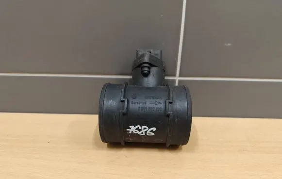Opel Vectra A Mass air flow meter 0281002180