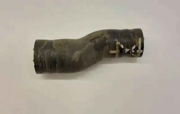 Volkswagen PASSAT B8 Engine coolant pipe/hose