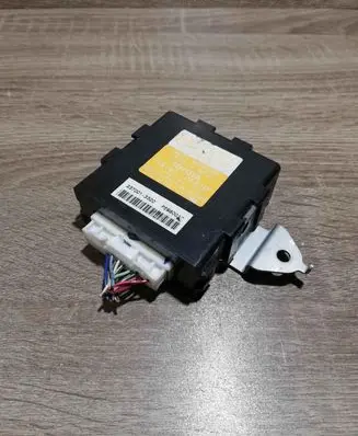 Toyota Corolla Verso AR10 Alarm control unit/module 081900F810 2370003320
