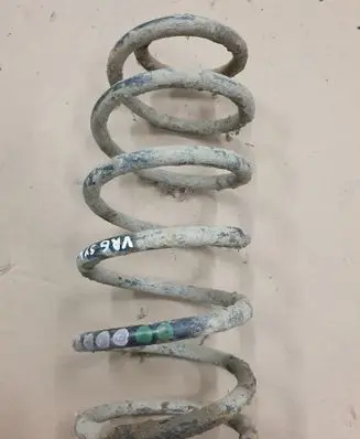 Volkswagen Golf III Front coil spring 357411105AF VR6 SYNCRO
