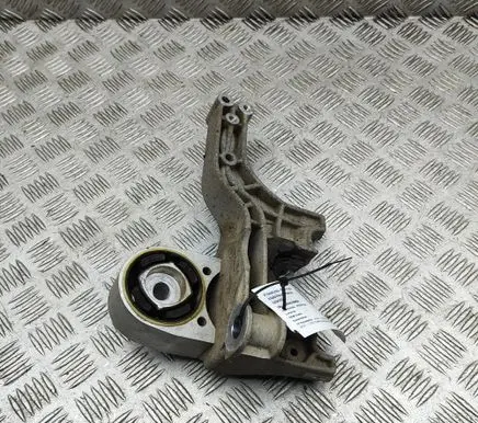 Audi E-tron GT Sway bar bush bracket, front 9J1413358A 9J1399111E