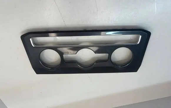 Volkswagen Tiguan Allspace Climate control/heater control trim 5NN820073A
