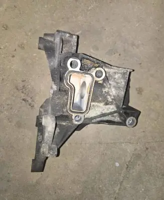Audi A6 S6 C6 4F Power steering pump mounting bracket 059145169AA
