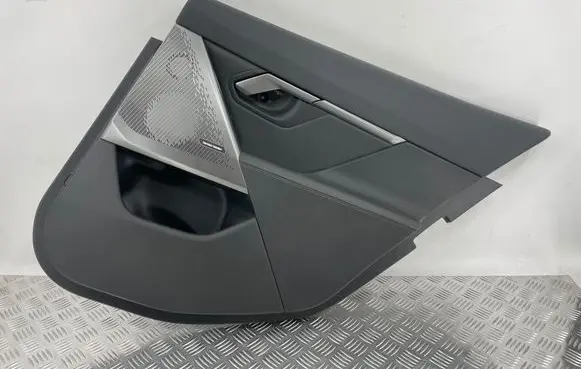 BMW 5 G60 G61 Rear door card panel trim 4303476 0004270550 120124702