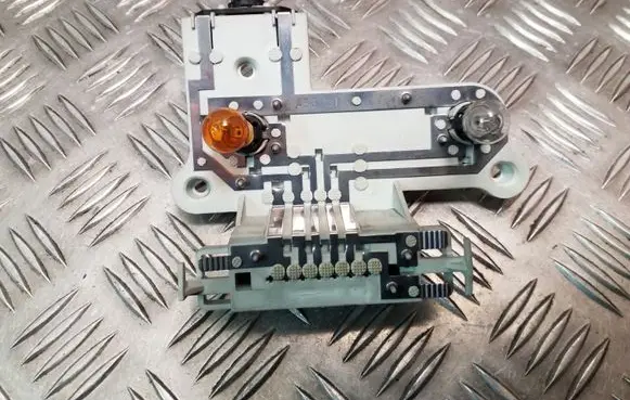 Tail light part