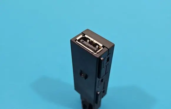 Skoda Fabia Mk3 (NJ) USB socket connector 5Q0035726N IMPRK1521404