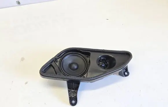 BMW X5 G05 Subwoofer speaker 2622520 2622517 6809632