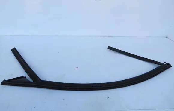 Volvo S90, V90 Rear door glass trim molding 31849230