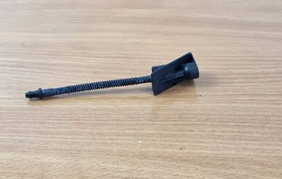 Ford Focus Windshield washer spray nozzle JX7B17666