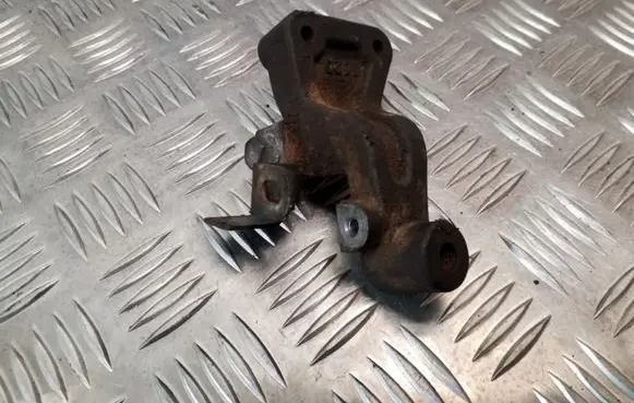 Mitsubishi ASX Engine mounting bracket