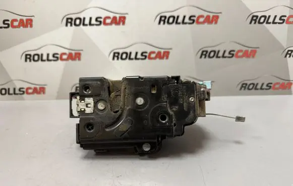Volkswagen Caddy Front door lock 3D1837016AQ