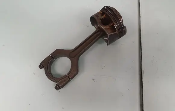 BMW 5 F10 F11 Piston with connecting rod 11258619196 11247624615
