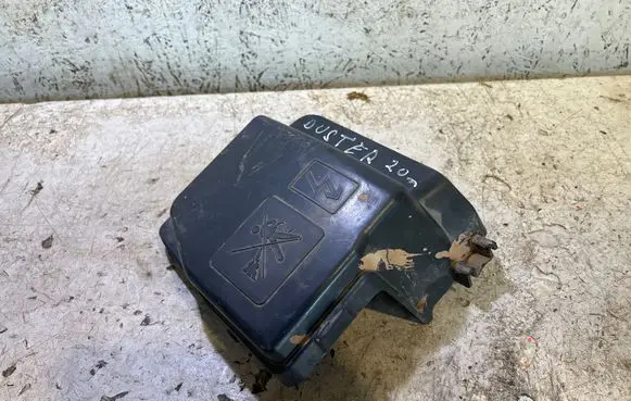 Opel Crossland X Fuse box cover 243829068R