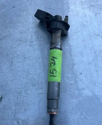 Mercedes-Benz Sprinter W906 Fuel injector A6420701287 0445116 110520