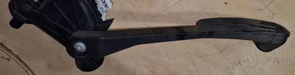 Volvo S60 Accelerator throttle pedal 30683516