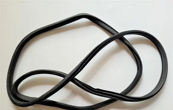 Nissan Rogue Front door rubber seal 769217FL0A 769214BA0A
