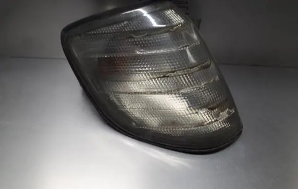 Mercedes-Benz S W140 Front indicator light 