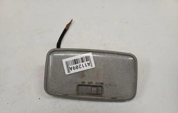 Toyota Yaris Rear seat light 