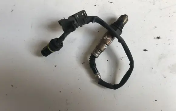 Mercedes-Benz A W168 Lambda probe sensor 0015403817 0258006125