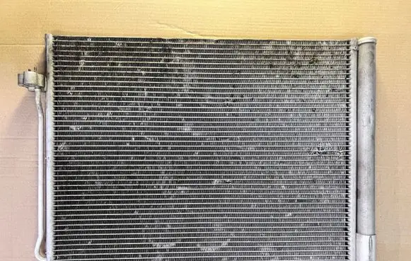 A/C cooling radiator (condenser)