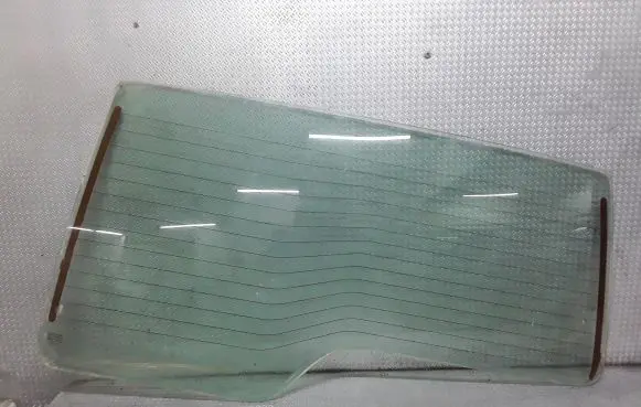 Land Rover Discovery Rear windscreen/windshield window 