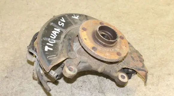 Volkswagen Tiguan Front wheel hub
