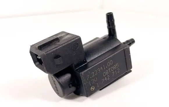BMW X3 E83 Turbo solenoid valve 1742712 72234100 11741742712