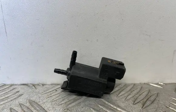 BMW 5 F10 F11 Turbo solenoid valve 7810831