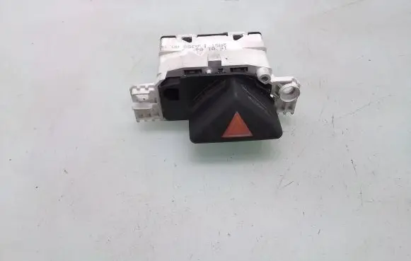 Ford Focus Hazard light switch 2M5T13A350AA