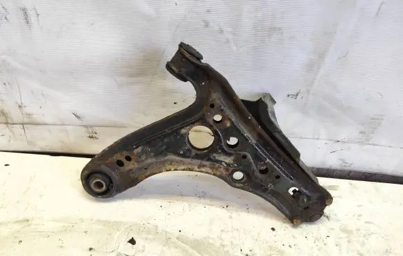 Volkswagen Polo III 6N 6N2 6NF Front lower control arm/wishbone