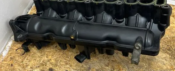 Opel Insignia A Intake manifold PA66GF35