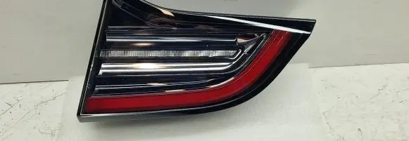 Tesla Model Y Tailgate rear/tail lights 150208900B 150208900 1502089
