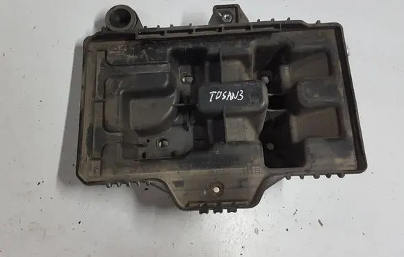 Hyundai Tucson TL Battery tray 37150-D3000