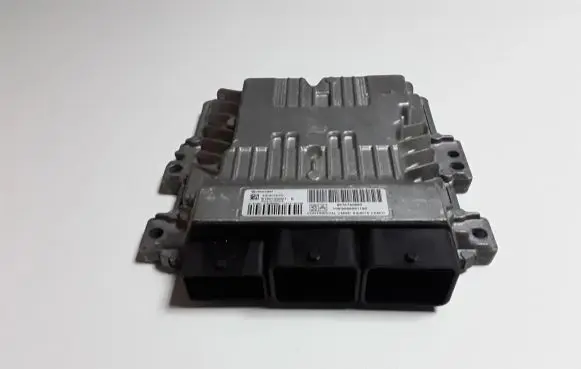 Peugeot 508 Engine control unit/module 9676760880