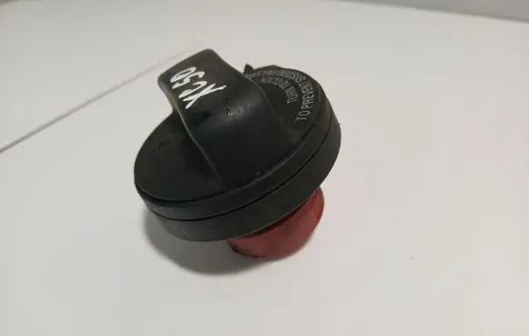 Volvo XC90 Fuel tank filler cap 